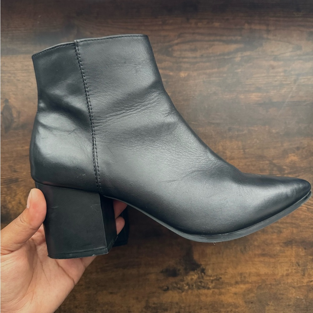 ALDO Fralissi Leather Ankle Boots (size 11)
